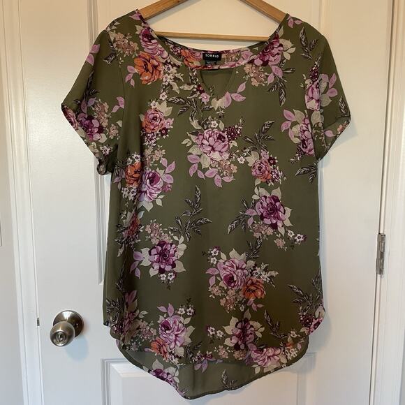 Torrid Top Women's Floral Print 1X (14/16) Top Blouse Cottage Core Boho Work - Picture 2 of 11